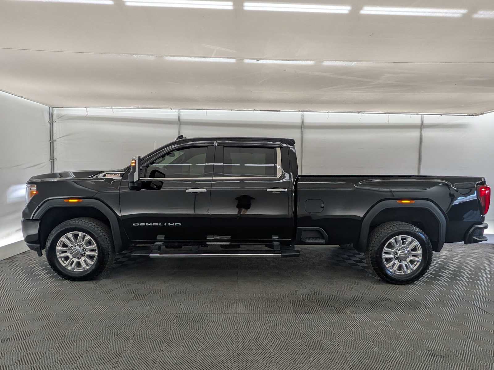 2022 Gmc Sierra 3500 HD Denali photo 3