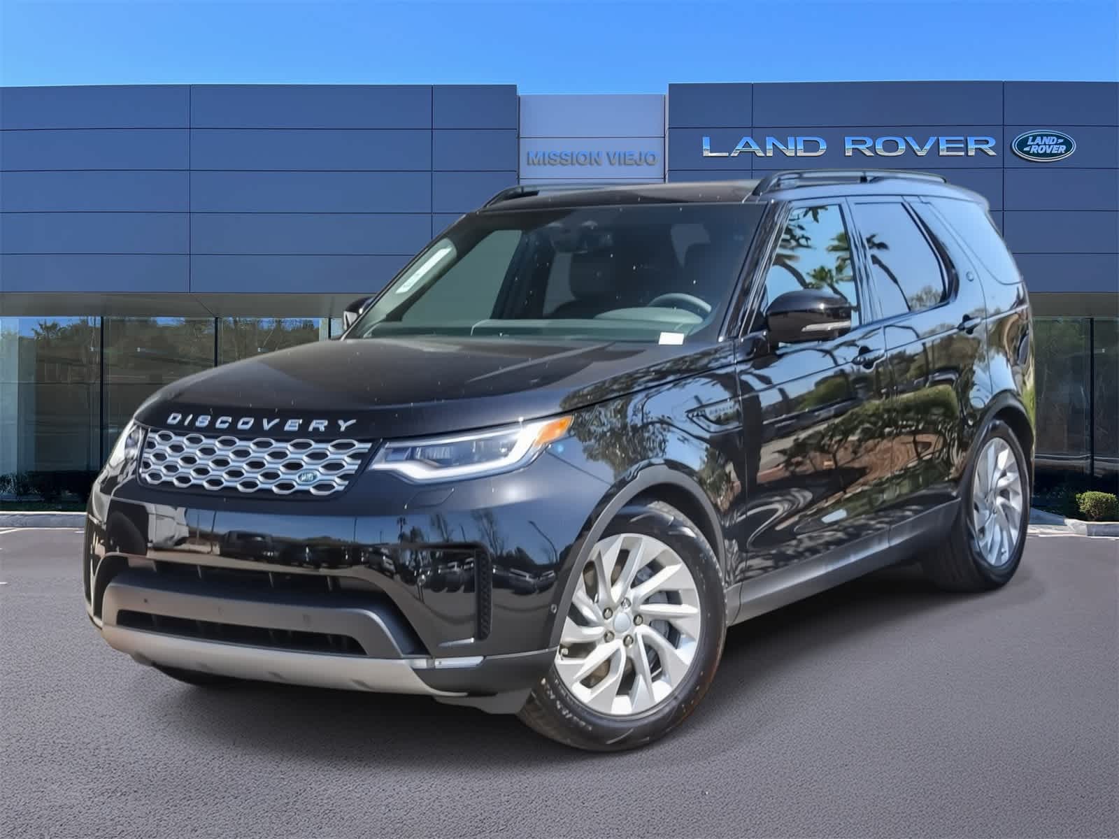 2025 Land Rover Discovery S