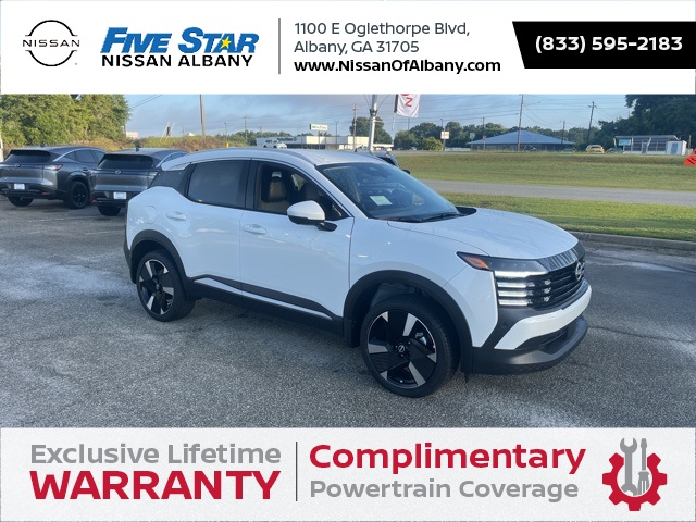 2025 Nissan Kicks SR's photo