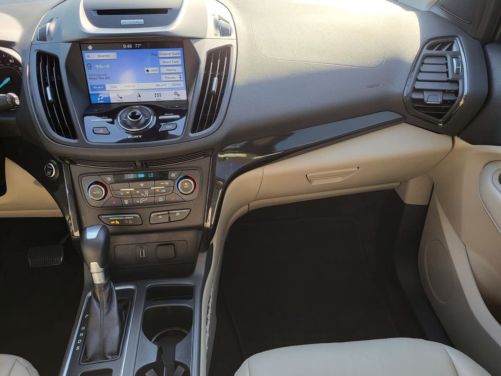2017 Ford Escape Titanium photo 15