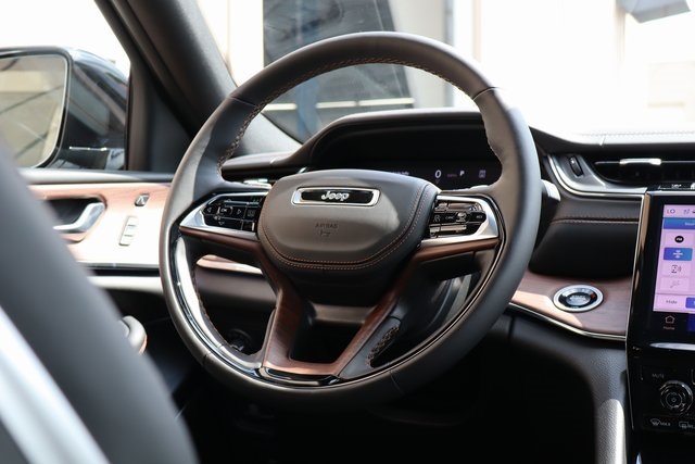 2025 Jeep Grand Cherokee L Summit photo 49