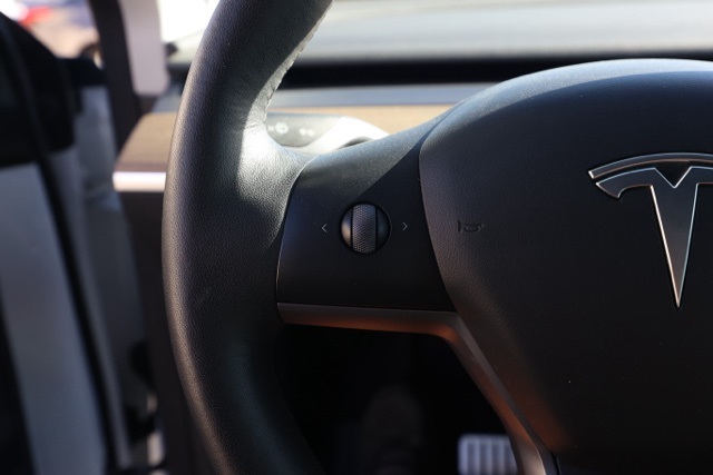2022 Tesla Model Y Performance photo 23