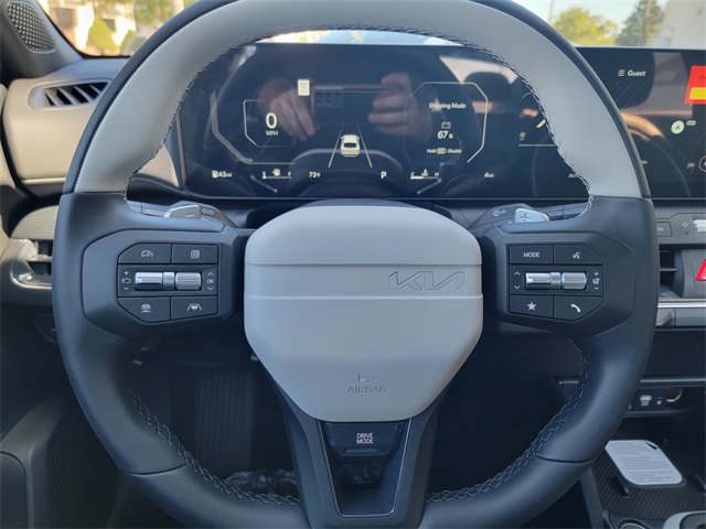 2025 Kia K4 GT-Line photo 23