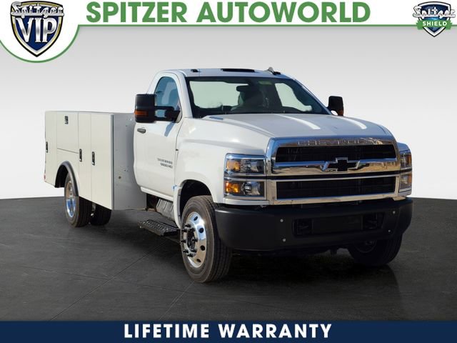 2023 Chevrolet Silverado 4500 Medium Duty Chassis Cab Work Truck's photo