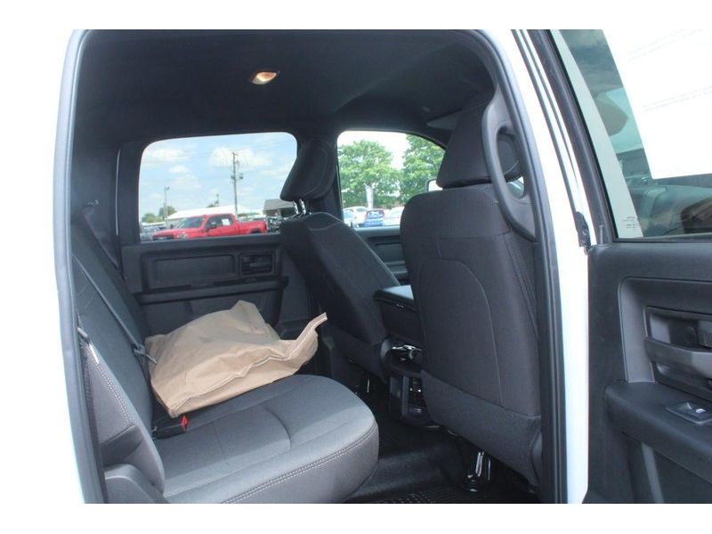 2024 Ram 3500 photo 4