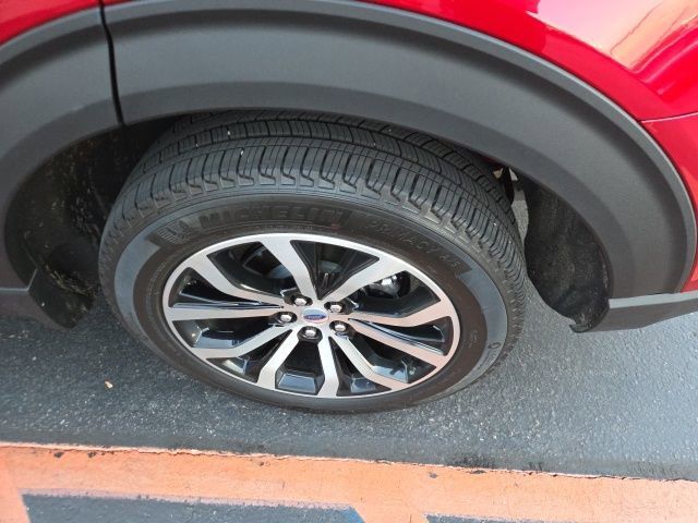 2025 Ford Explorer ST-Line photo 4