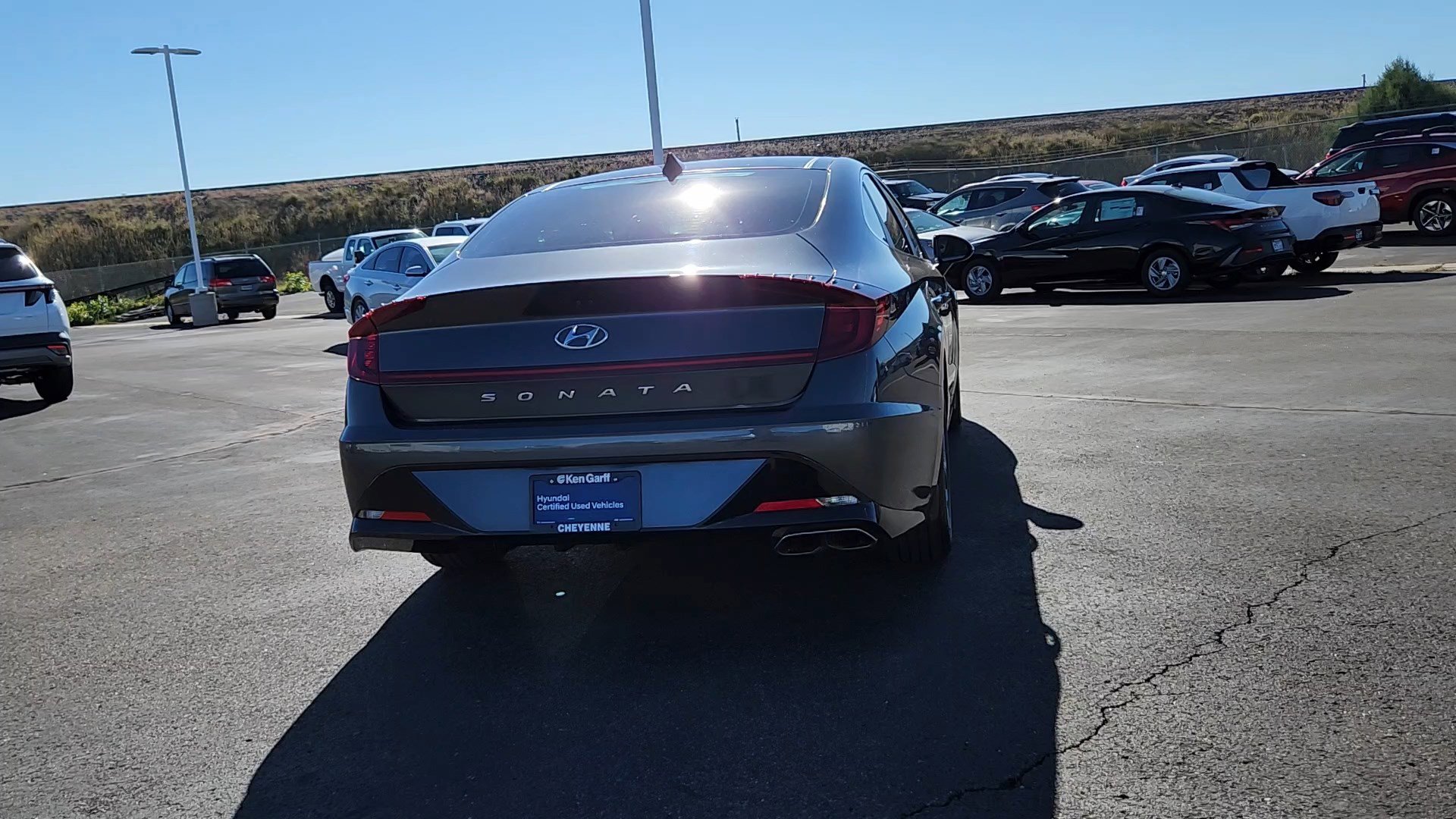 2022 Hyundai Sonata SEL photo 2