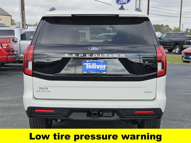 2025 Ford Expedition MAX photo 2