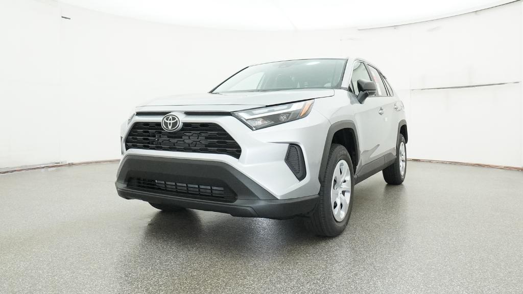 2025 Toyota RAV4 LE photo 4