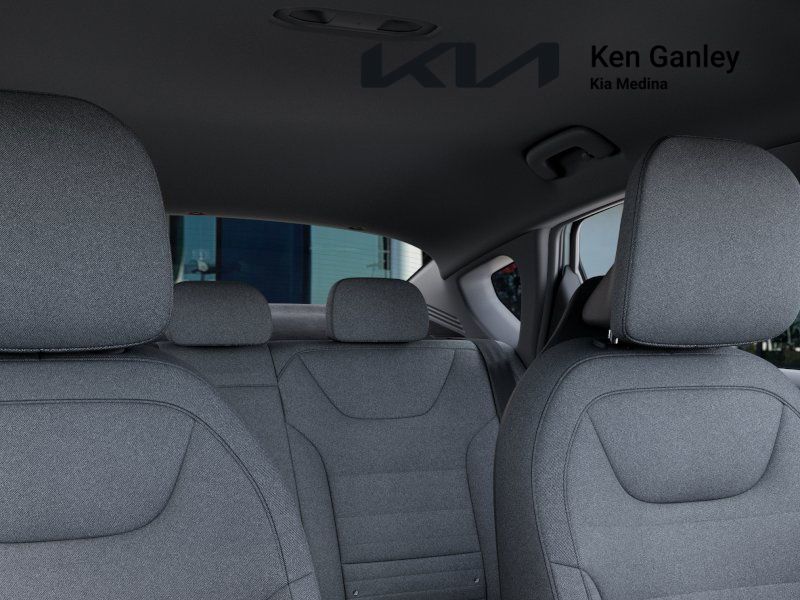2025 Kia K4 EX photo 25