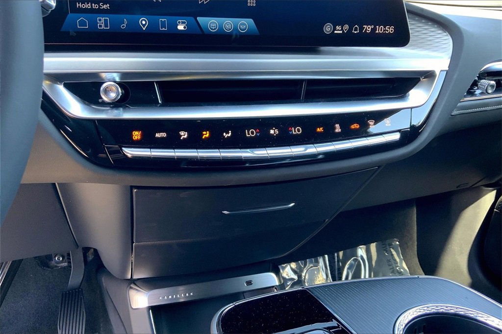 2025 Cadillac Lyriq Luxury photo 23