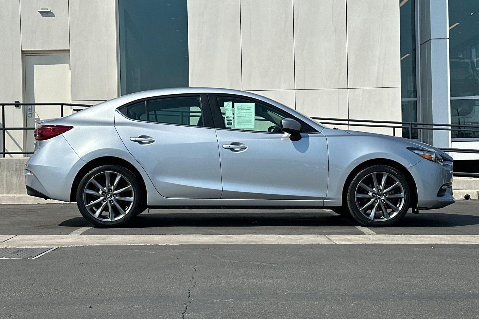2018 Mazda Mazda3 Touring photo 2