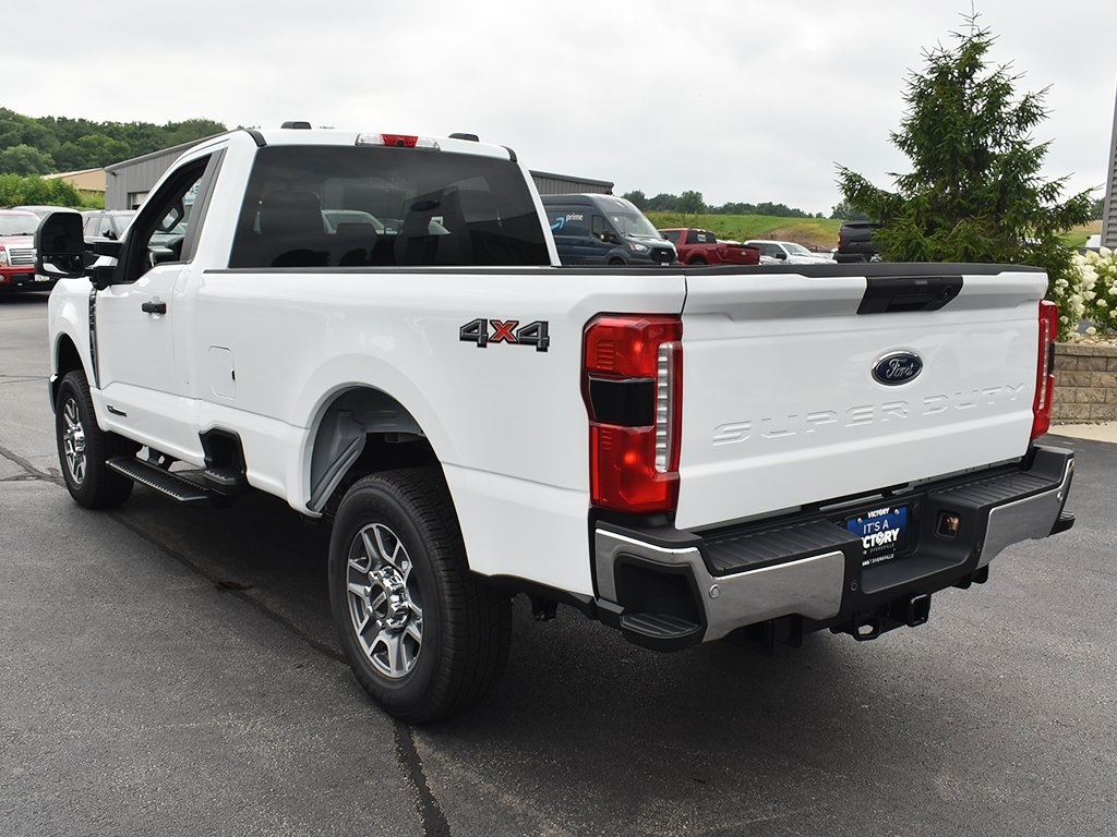 2025 Ford F-250 XLT photo 3