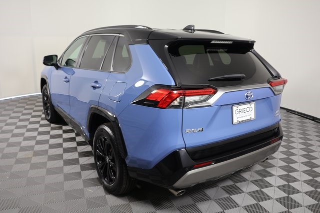 2022 Toyota RAV4 Hybrid XSE photo 6