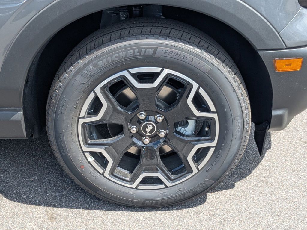 2025 Ford Bronco Sport Outer Banks photo 10