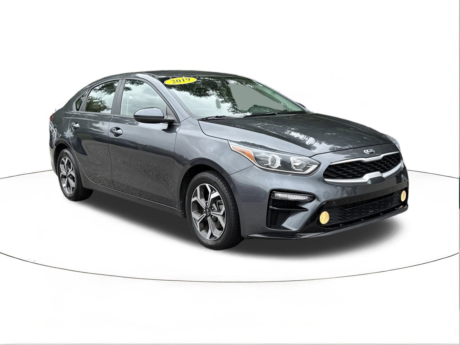 2019 Kia FORTE LXS's photo