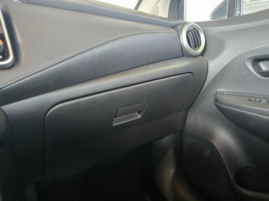 2023 Nissan Versa S photo 22