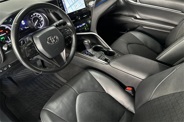2023 Toyota Camry Hybrid XSE photo 12