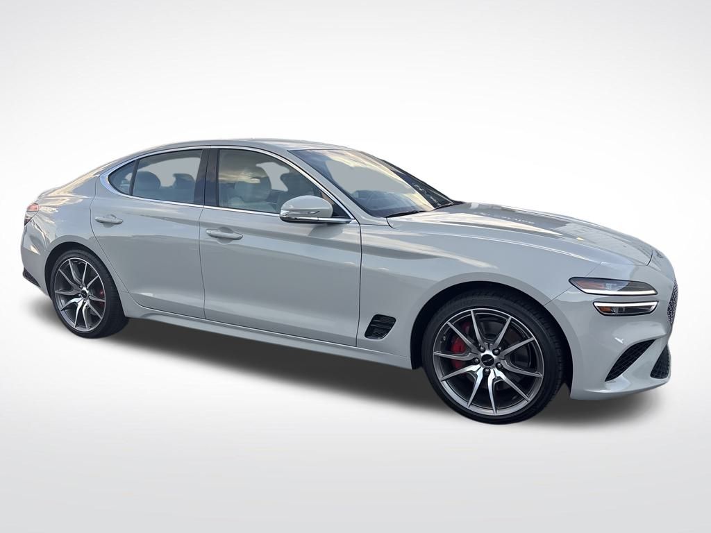 2025 GENESIS G70
