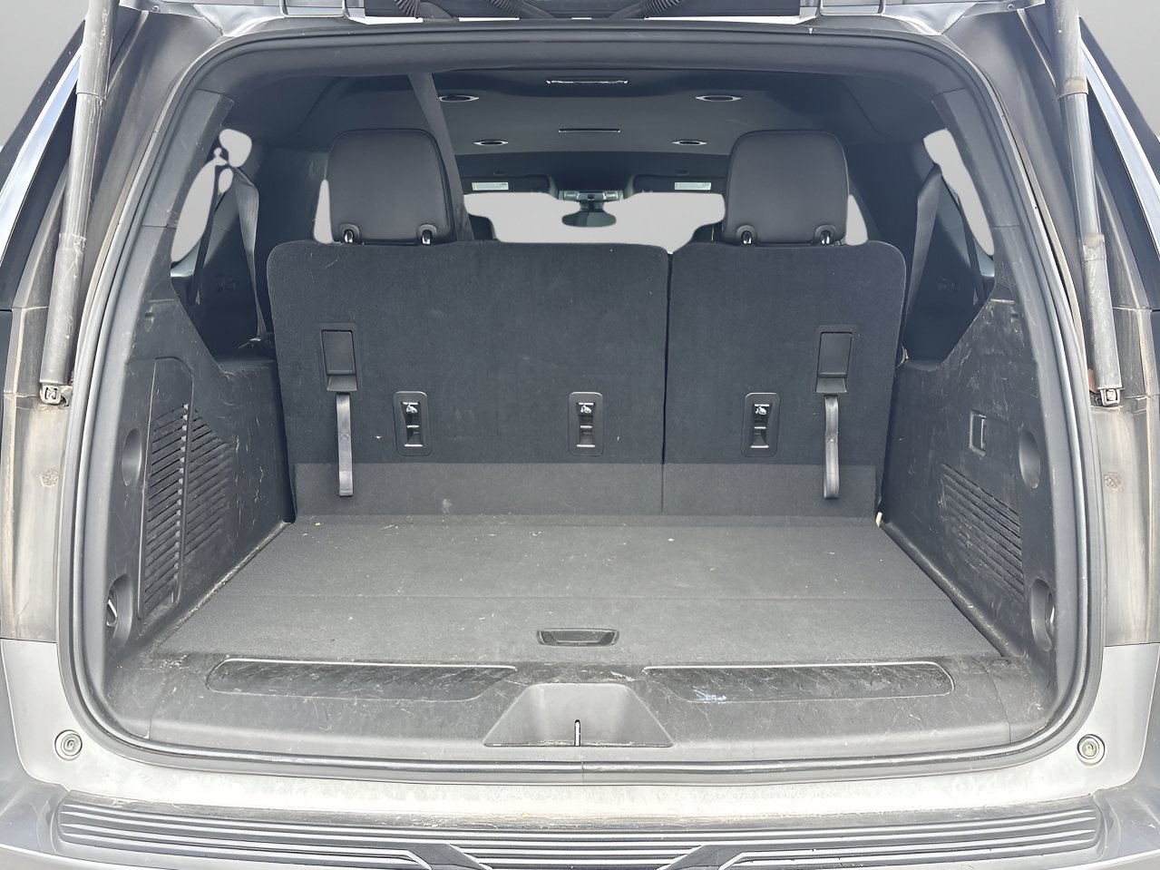 2021 Chevrolet Suburban LT photo 8