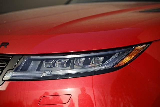 2025 Land Rover Range Rover Sport SE photo 3