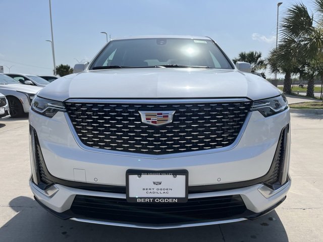 2025 Cadillac XT6 Luxury photo 4