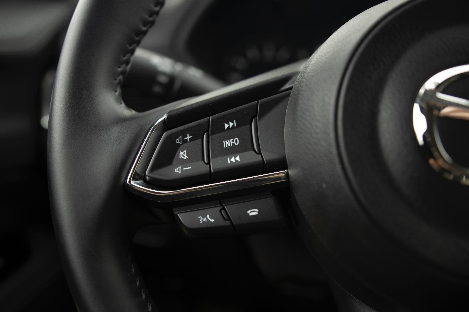 2024 Mazda CX-5 2.5 S Premium photo 5