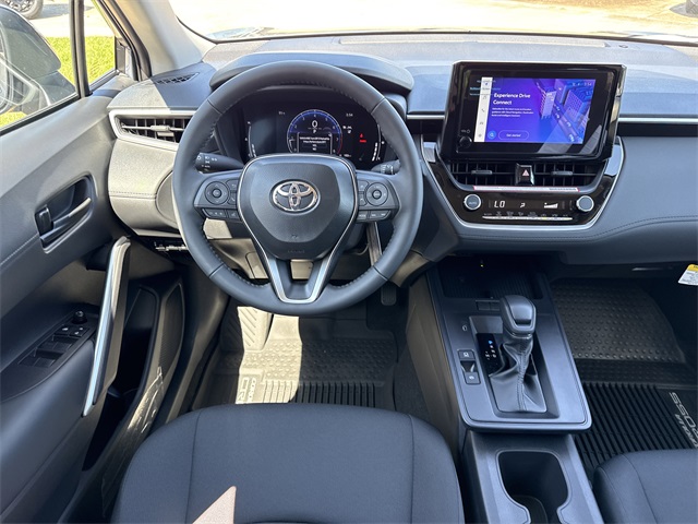 2026 Toyota Corolla Cross LE photo 12