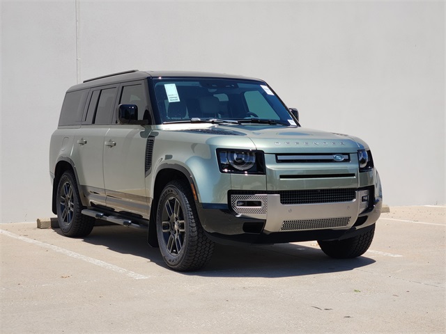2025 Land Rover Defender 130 X-Dynamic SE photo 2