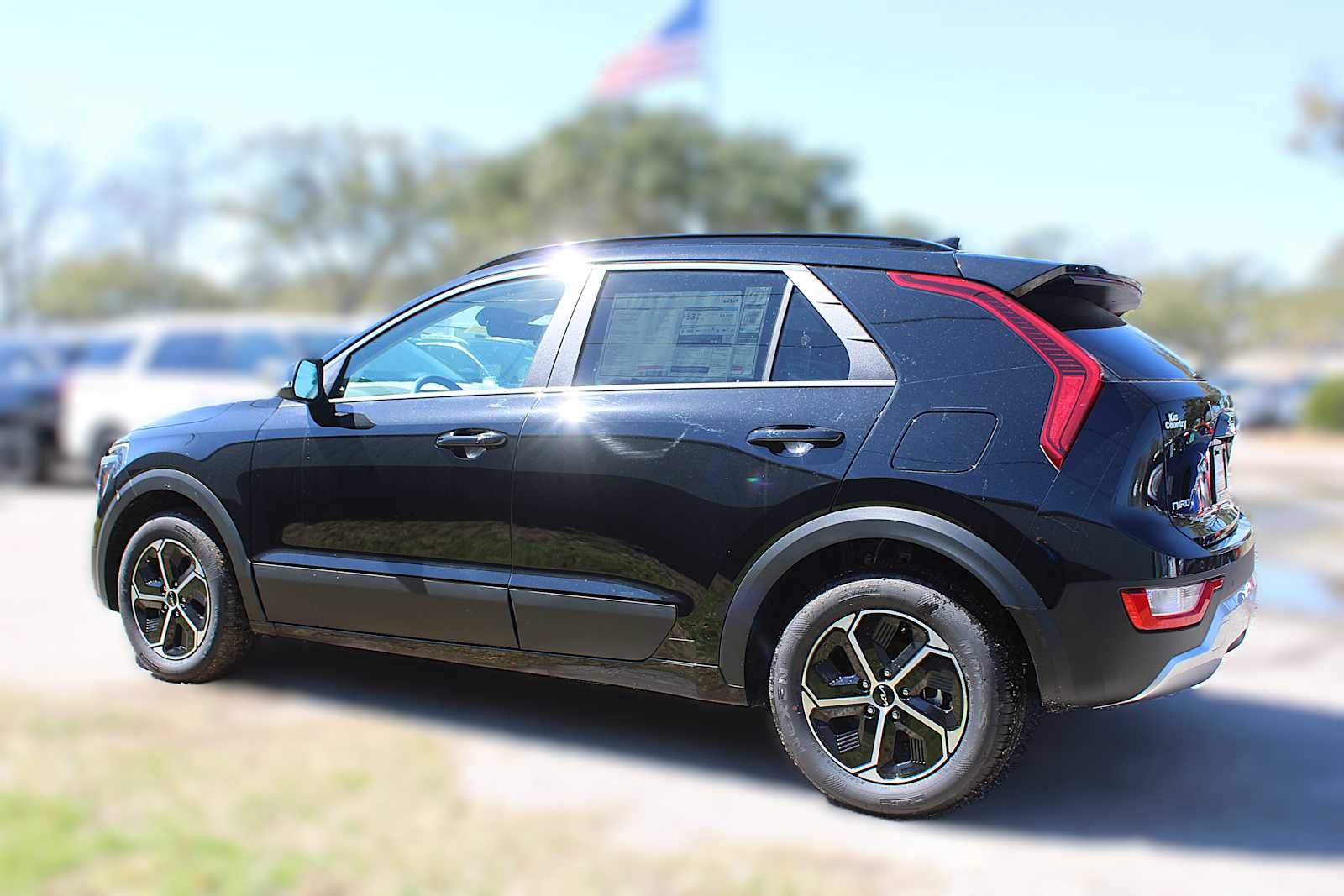 2025 Kia Niro EX photo 8