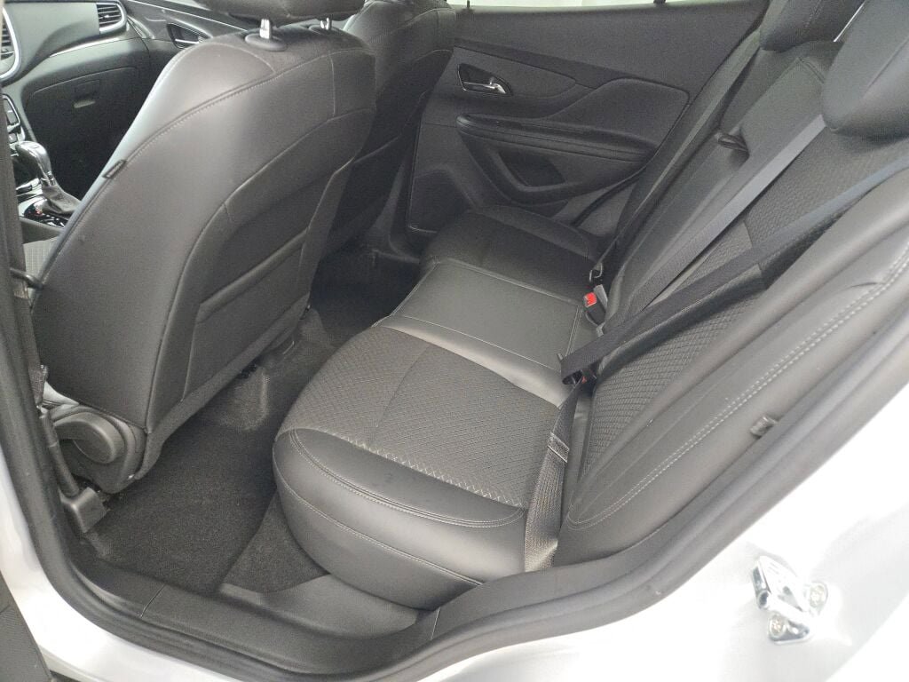 2022 Buick Encore Preferred photo 16