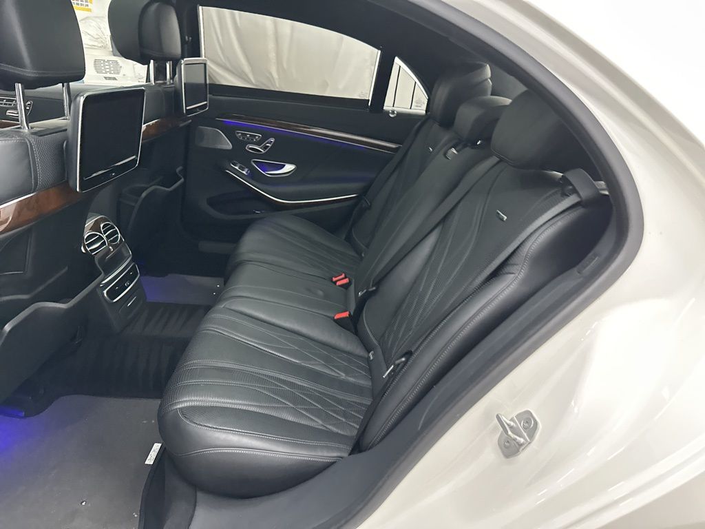 2015 Mercedes Benz S 63 AMG 4MATIC photo 18