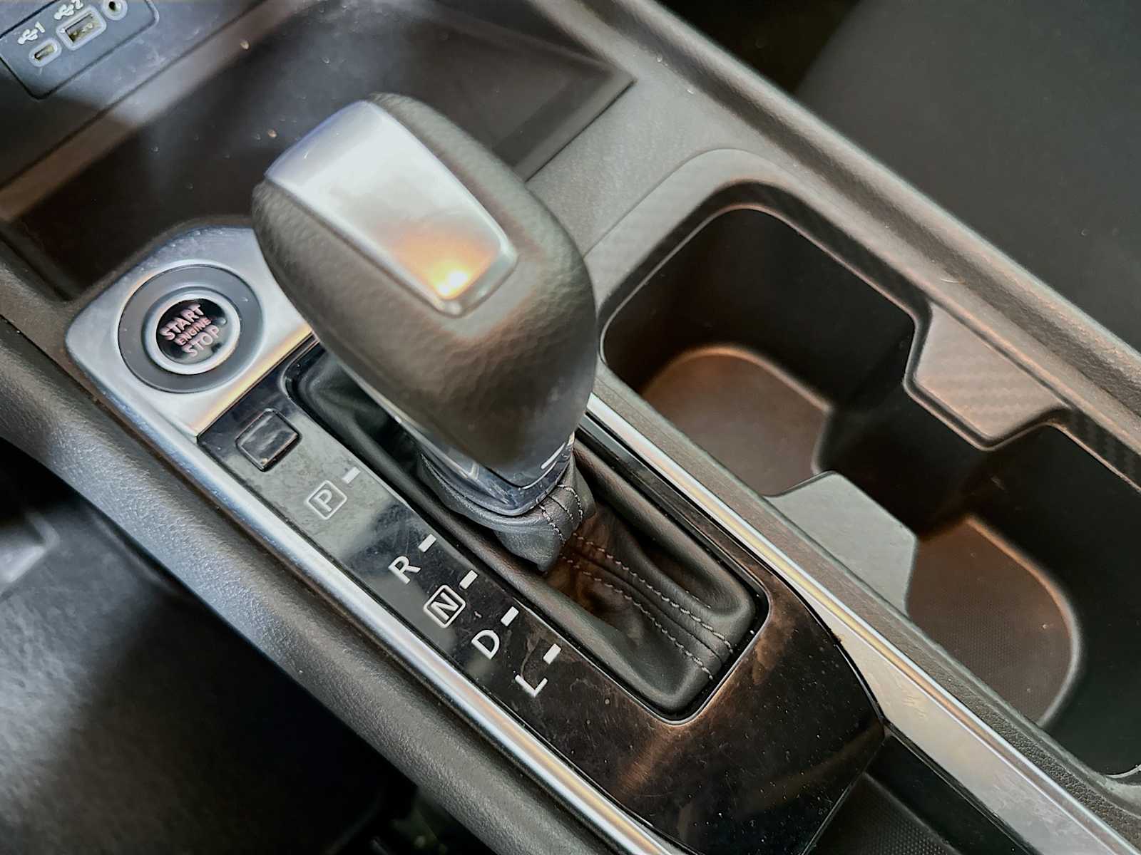 2020 Nissan Sentra SV photo 14