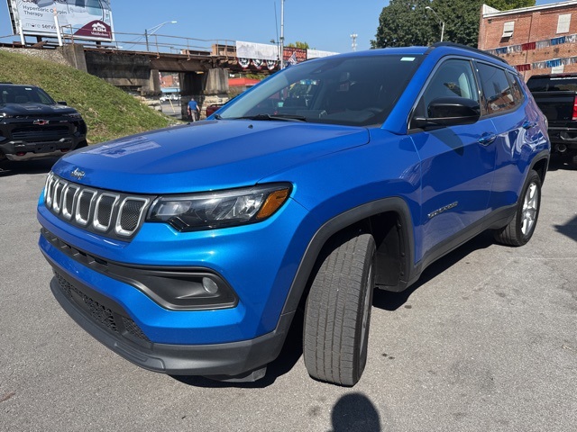 2022 Jeep Compass Latitude photo 3