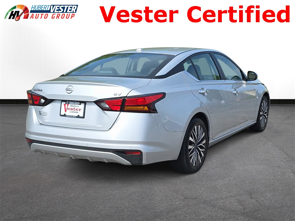 2023 Nissan Altima 2.5 SV photo 5