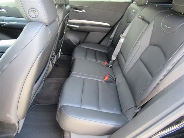 2025 Cadillac XT4 Premium Luxury photo 16