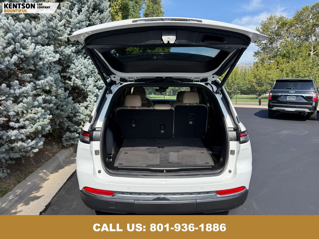 2024 Jeep Grand Cherokee Limited photo 32