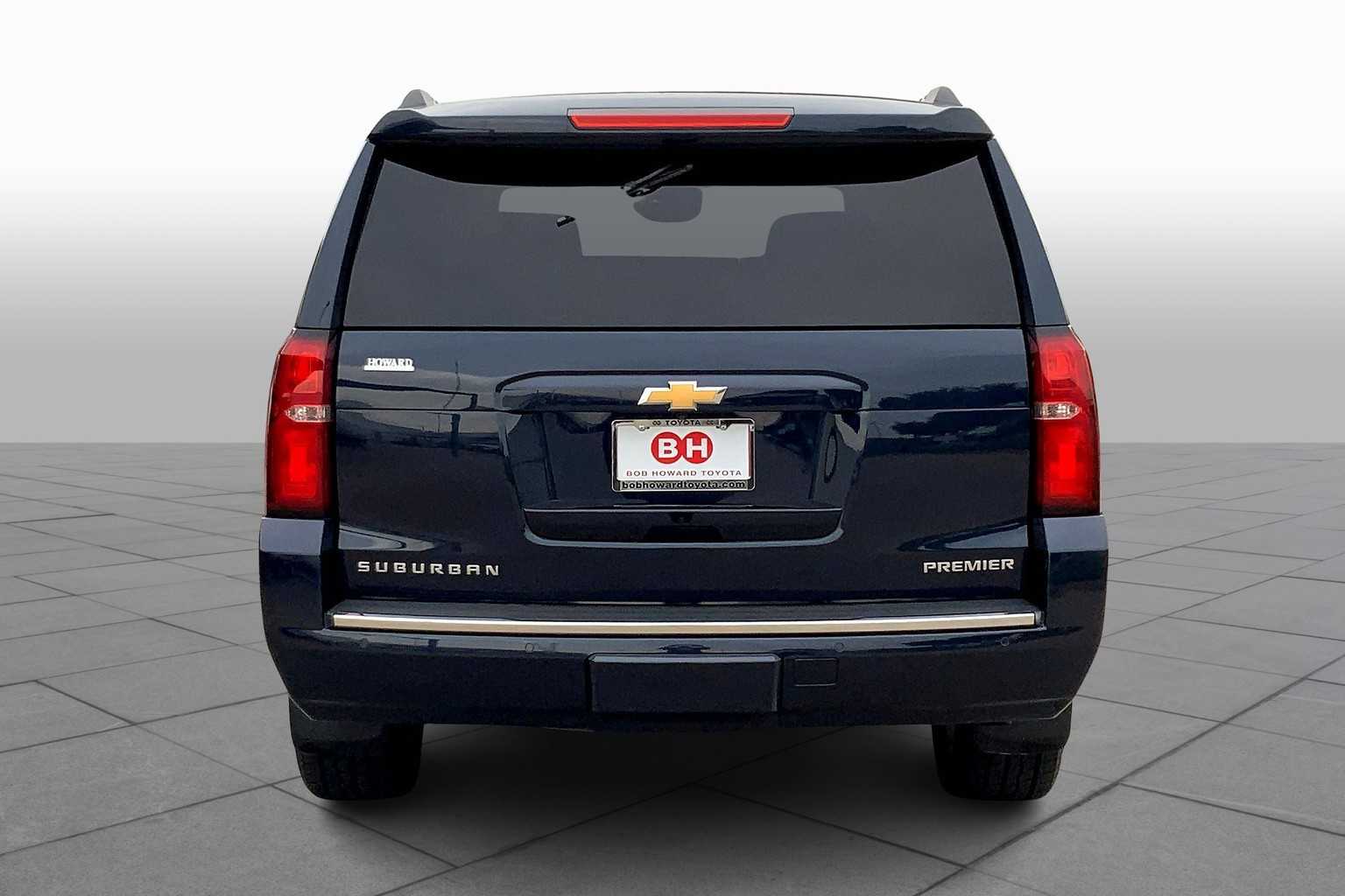 2020 Chevrolet Suburban Premier photo 4
