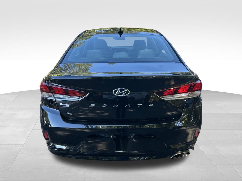 2018 Hyundai Sonata SE photo 4