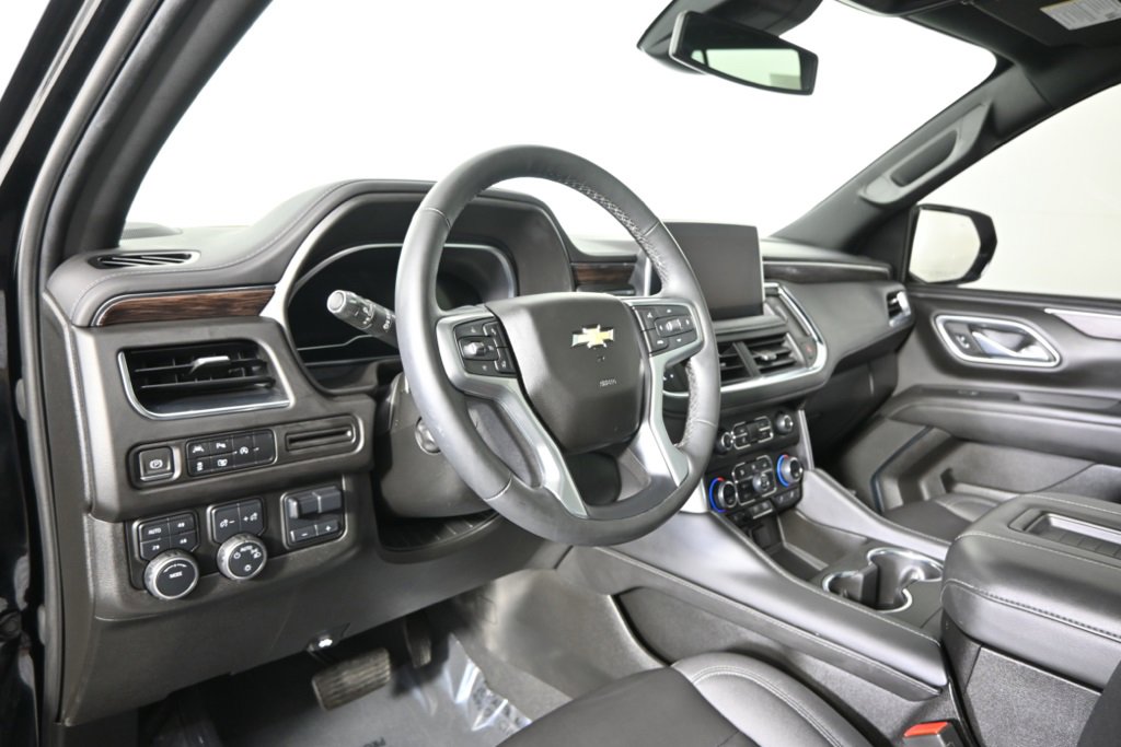 2023 Chevrolet Suburban LT photo 23