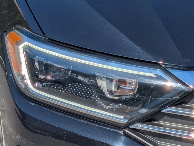 2019 Volkswagen Jetta SEL Premium photo 4