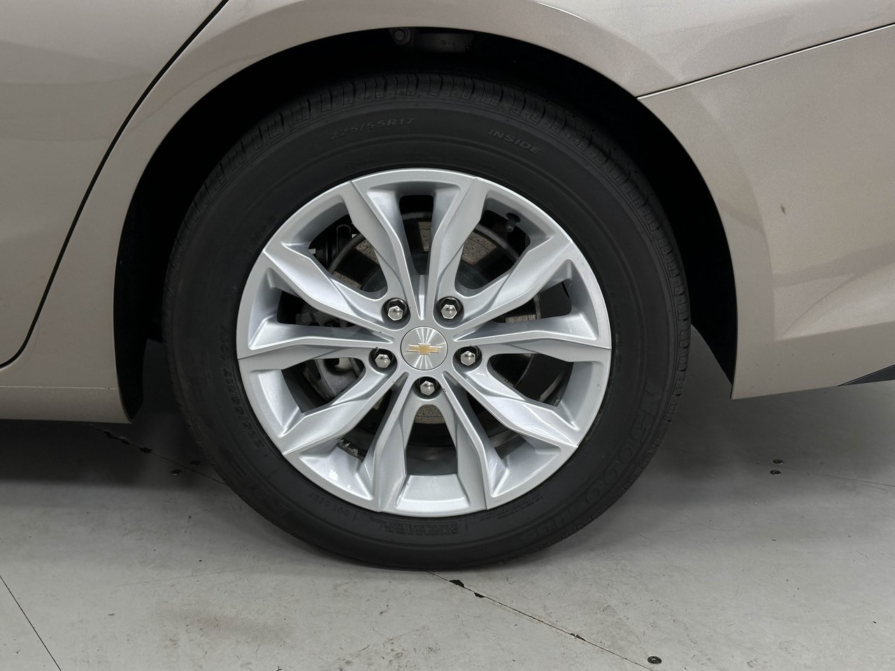 2023 Chevrolet Malibu 1LT photo 29
