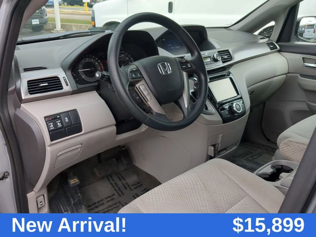 2016 Honda Odyssey EX photo 3