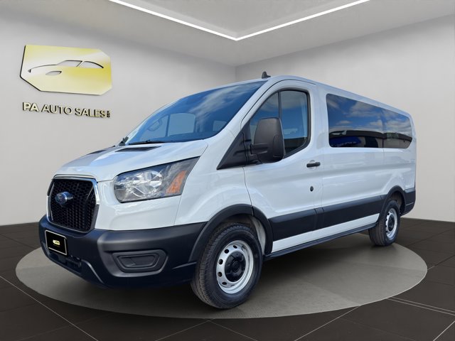2022 Ford Transit Passenger XL photo 3