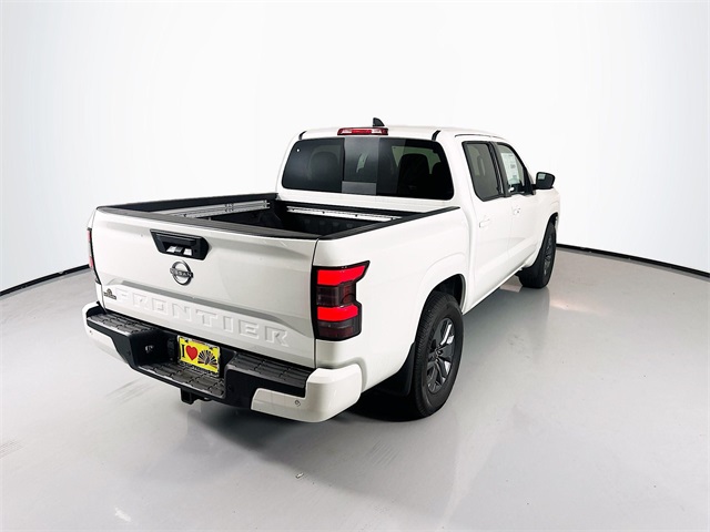 2025 Nissan Frontier SV photo 5