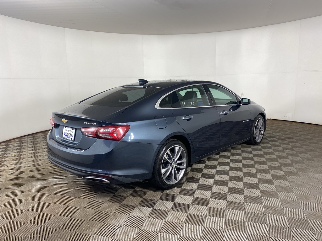 2020 Chevrolet Malibu Premier photo 2