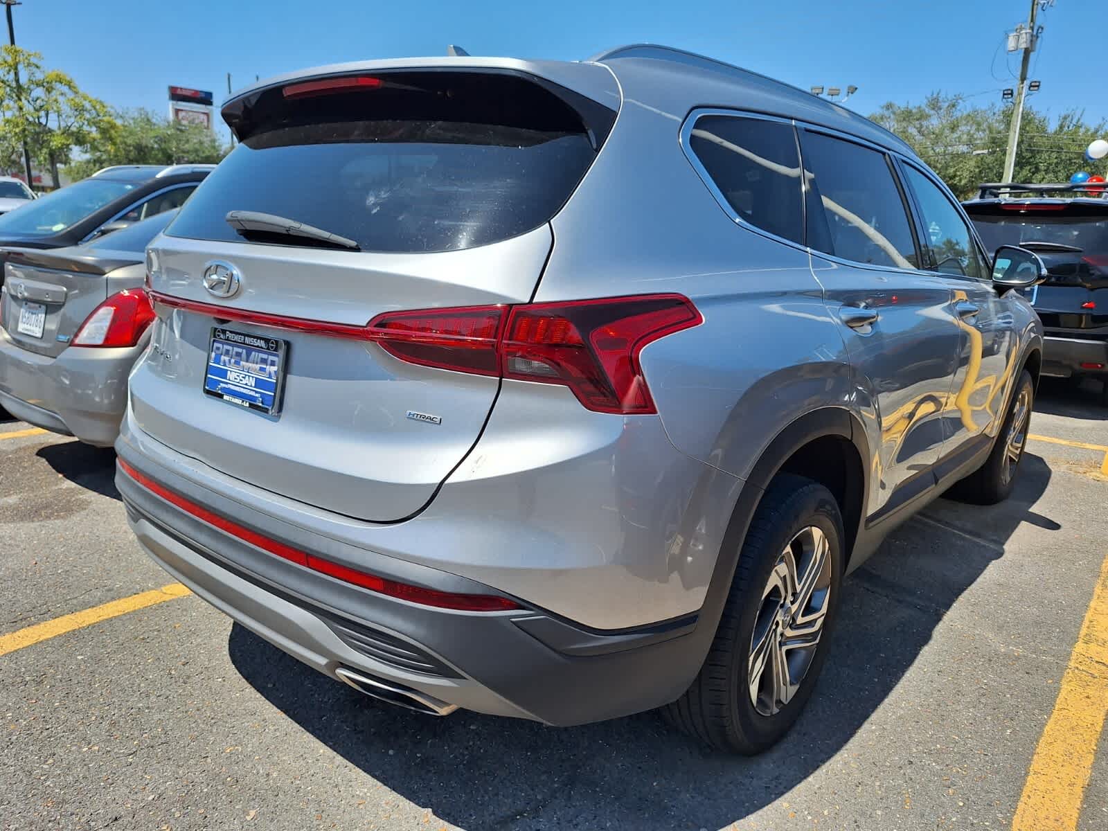 2023 Hyundai Santa Fe SEL photo 3