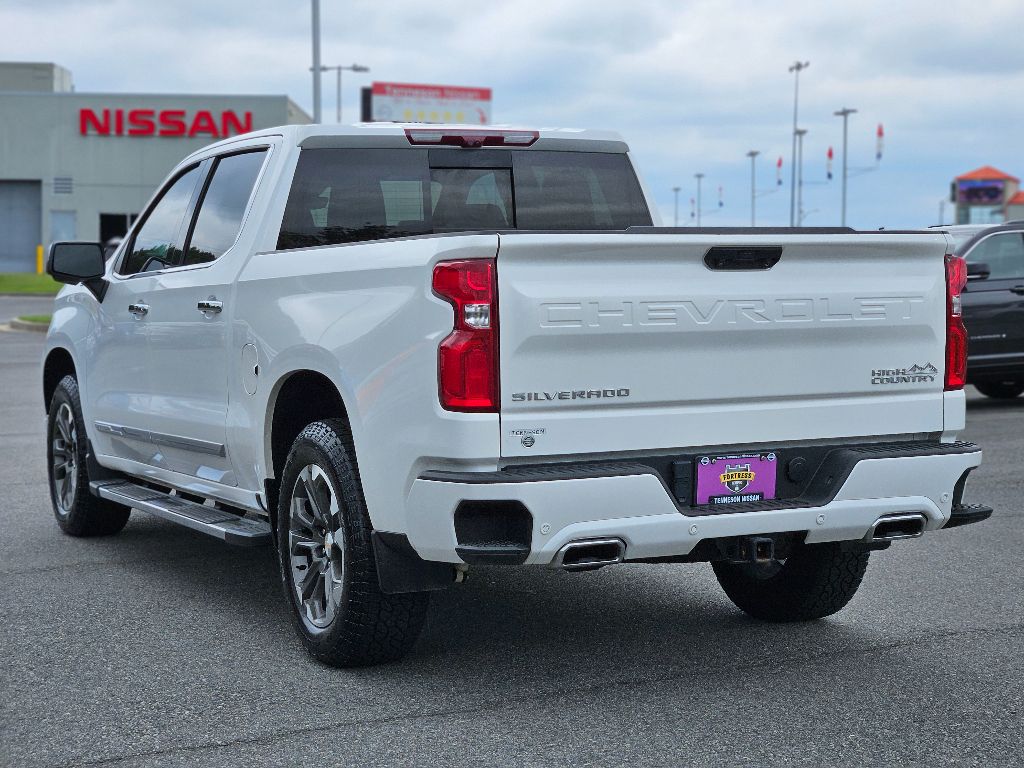2024 Chevrolet Silverado 1500 High Country photo 5