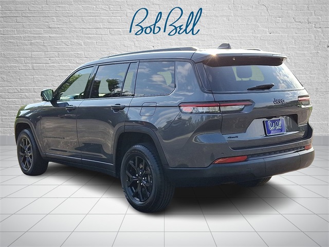 2024 Jeep Grand Cherokee Altitude photo 4