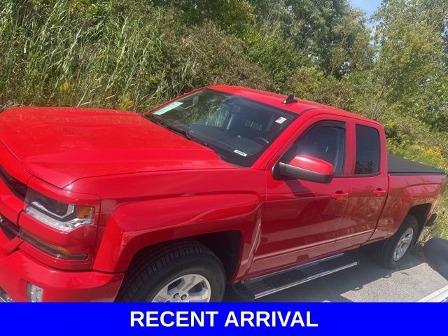 2017 Chevrolet Silverado 1500 LT photo 5